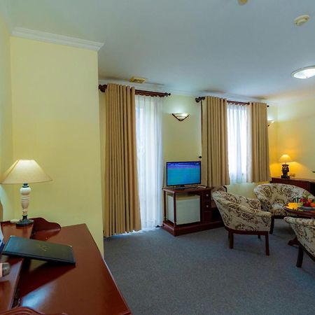 Hoang Ha Boutique Hotel Bandar Ho Chi Minh Luaran gambar