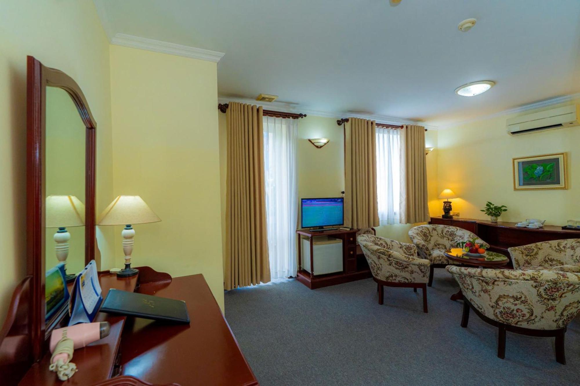Hoang Ha Boutique Hotel Bandar Ho Chi Minh Luaran gambar